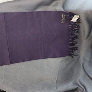 Women's purple scarf